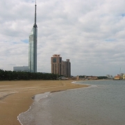 Fukuoka_tower_2_S.jpg